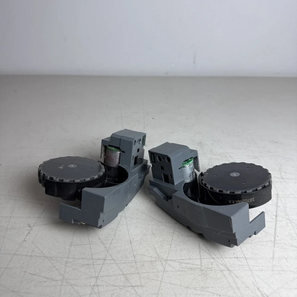 Genuine Roomba 614 671 650 675 676 694 692 Left & Right Wheel Assembly Set